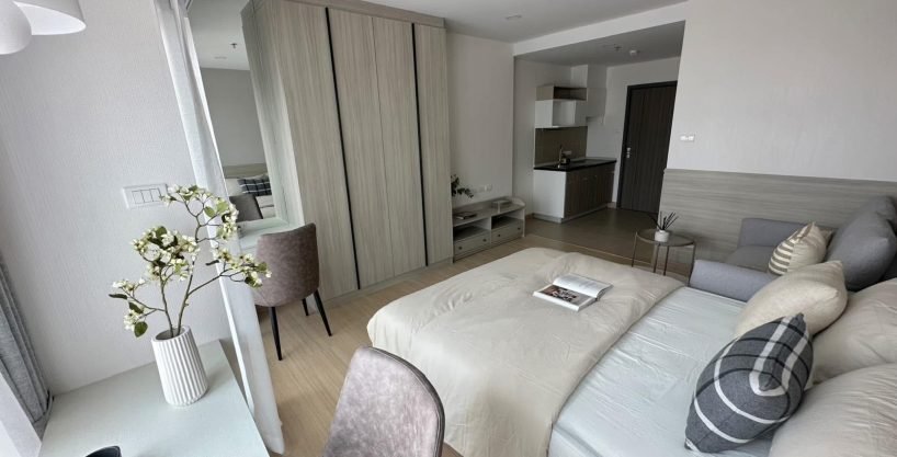 Studio condo for rent at Supalai Veranda Ramkhamhaeng. 28 sqm unit in Bangkok. Contact BACH Bangkok for more information.