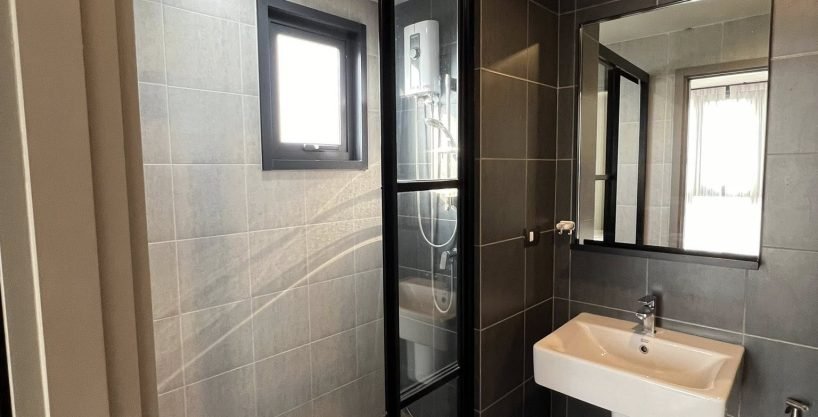 1 bedroom condo for rent at The Base Garden Rama 9. 35 sqm unit in Bangkok. Contact BACH Bangkok for more information.