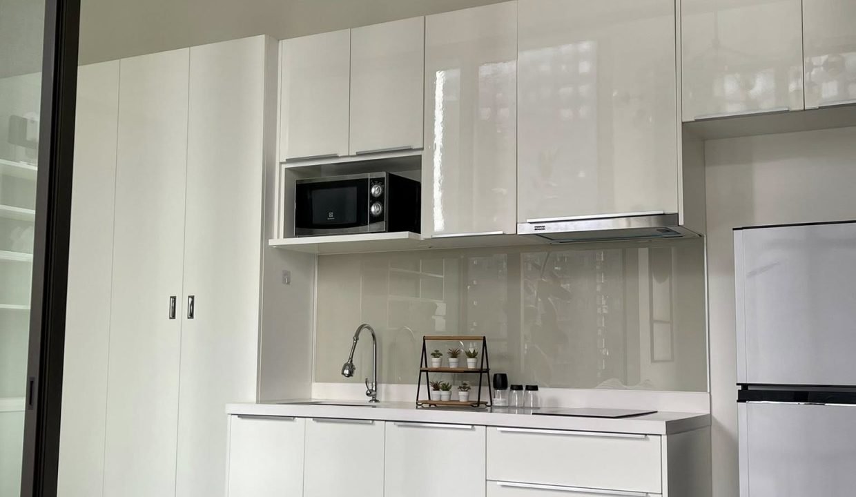 Condo for Rent at Chewathai Residence Asoke Near Phetchaburi | BACH Bangkok