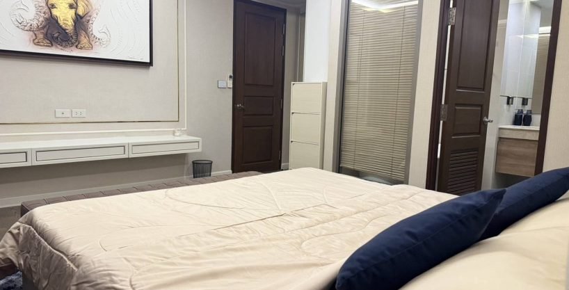 2 bedroom condo for rent at Amaranta Residence Ratchada - Huai Khwang. 63 sqm unit in Bangkok. Contact BACH Bangkok for more information.