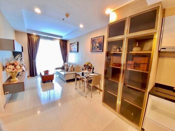 1 bedroom condo for rent at Supalai Wellington. 47 sqm unit in Bangkok. Contact BACH Bangkok for more information.