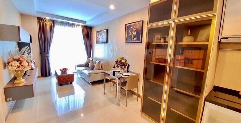 1 bedroom condo for rent at Supalai Wellington. 47 sqm unit in Bangkok. Contact BACH Bangkok for more information.