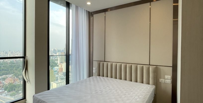 2 bedroom condo for rent at Noble Ploenchit. 82 sqm unit in Bangkok. Contact BACH Bangkok for more information.