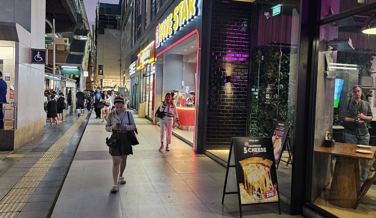 Condo for Rent at Bangkok Feliz Sukhumvit 69 Near Phra Khanong | BACH Bangkok