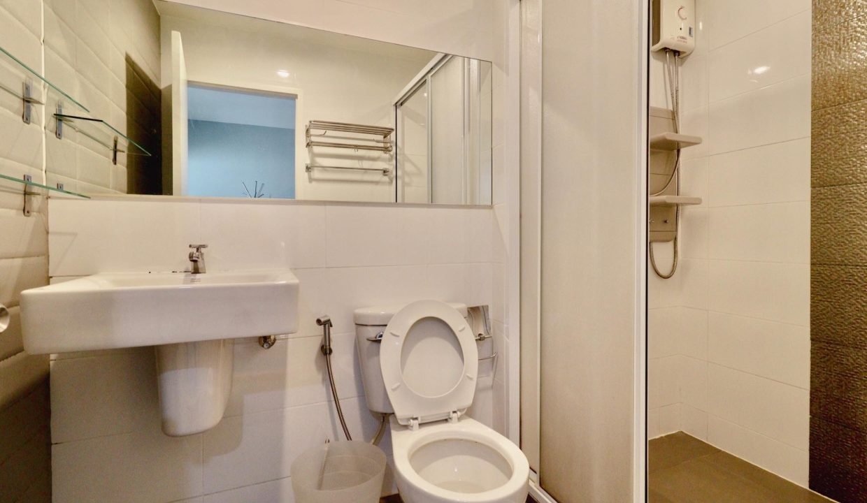 Condo for Rent at Aspire Sukhumvit 48 Near Phra Khanong | BACH Bangkok