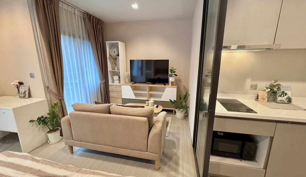 Condo for Sale at Life Asoke - Rama 9 Near Rama 9 | BACH Bangkok