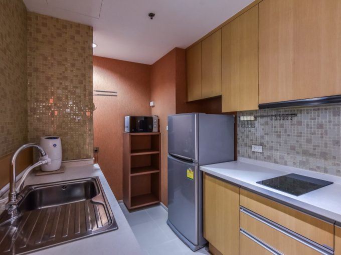 1 bedroom condo for sale at Villa Rachatewi. 55 sqm unit in Bangkok. Contact BACH Bangkok for more information.