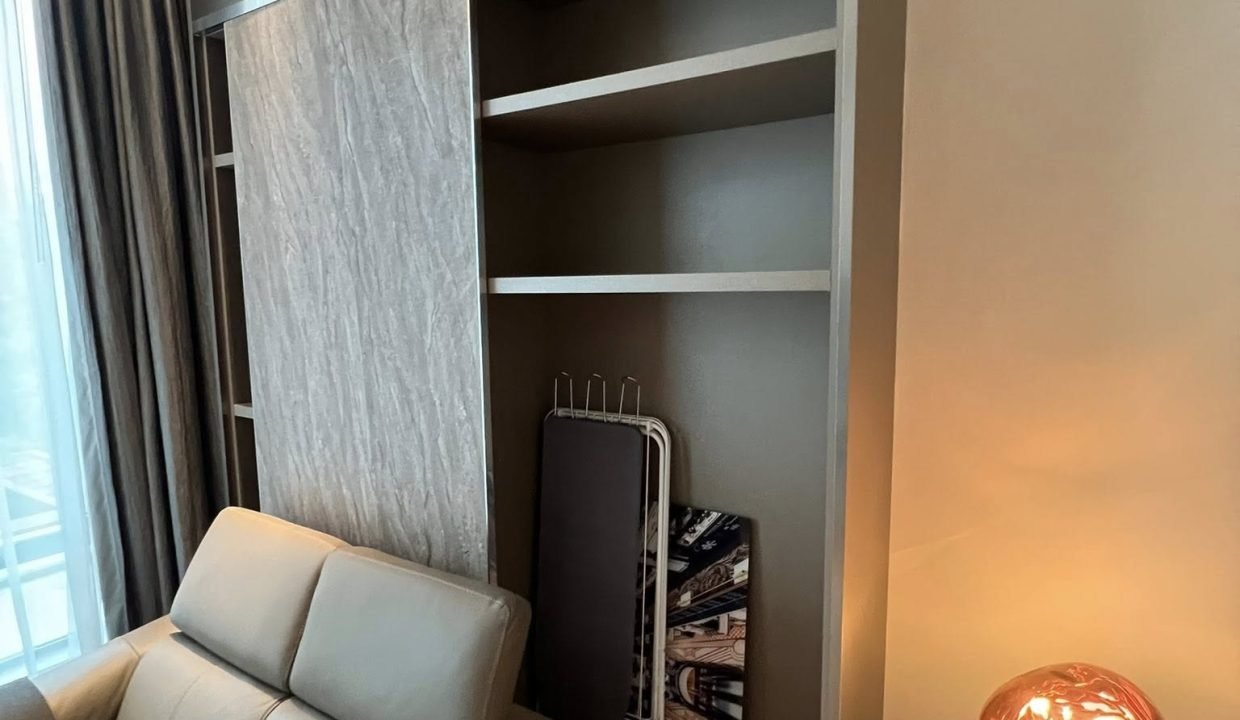 Condo for Rent at Sindhorn Residence Near Chit Lom | BACH Bangkok