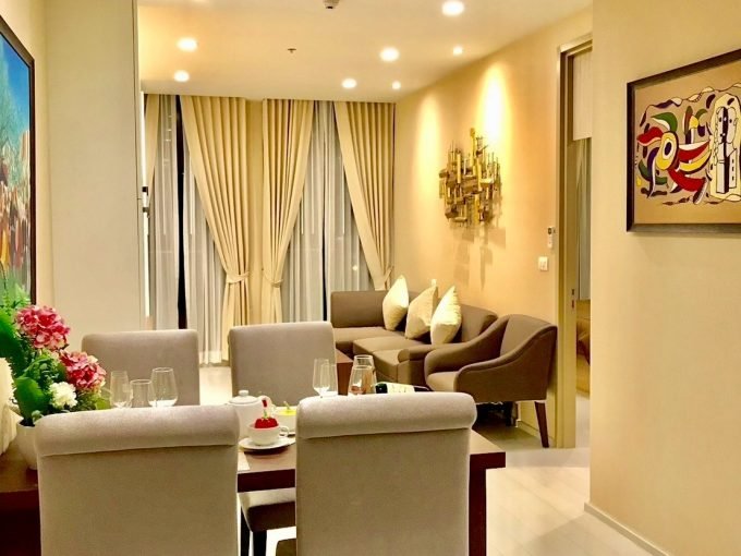 1 bedroom condo for rent at Noble Ploenchit. 60 sqm unit in Bangkok. Contact BACH Bangkok for more information.