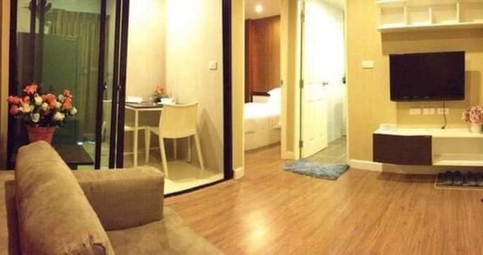 1 bedroom condo for rent at Chewathai Hallmark Ngamwongwan. 28 sqm unit in Bangkok. Contact BACH Bangkok for more information.