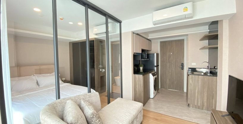 1 bedroom condo for rent at Lloyd Soonvijai-Thonglor. 27 sqm unit in Bangkok. Contact BACH Bangkok for more information.