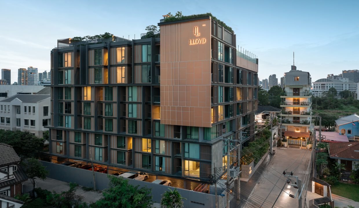 Condo for Rent at Lloyd Soonvijai-Thonglor Near Phetchaburi | BACH Bangkok