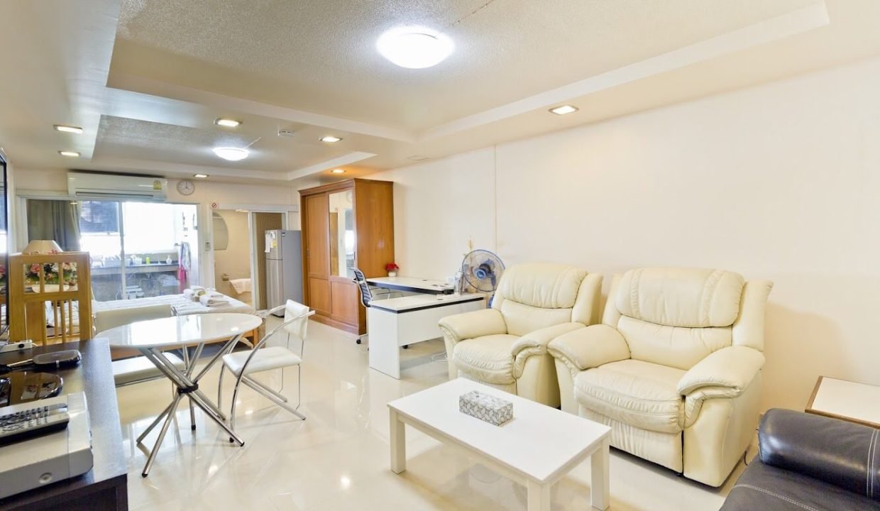 Condo for Rent at Ratchathewi Tower Near Ratchathewi | BACH Bangkok