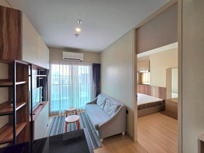 1 bedroom condo for rent at LPN Suite Dindaeng - Rachaprarop. 28 sqm unit in Bangkok. Contact BACH Bangkok for more information.