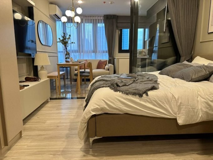 1 bedroom condo for rent at XT Huaikhwang. 30 sqm unit in Bangkok. Contact BACH Bangkok for more information.