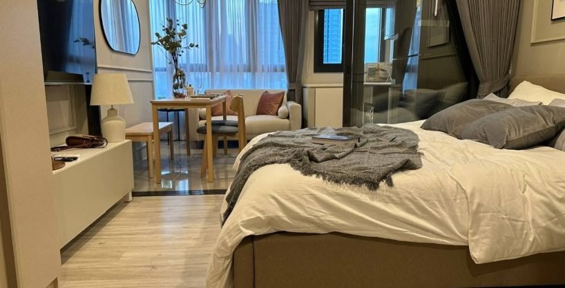 1 bedroom condo for rent at XT Huaikhwang. 30 sqm unit in Bangkok. Contact BACH Bangkok for more information.