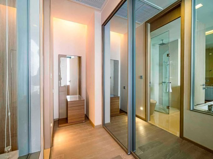 1 bedroom condo for rent at The ESSE Asoke. 49 sqm unit in Bangkok. Contact BACH Bangkok for more information.