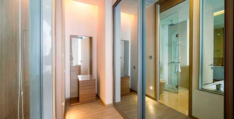 1 bedroom condo for rent at The ESSE Asoke. 49 sqm unit in Bangkok. Contact BACH Bangkok for more information.