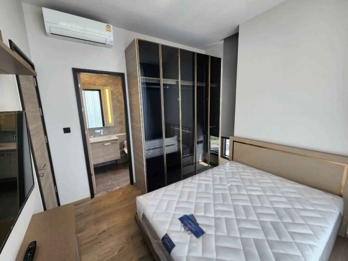 1 bedroom condo for rent at The Crest Park Residences. 35 sqm unit in Bangkok. Contact BACH Bangkok for more information.