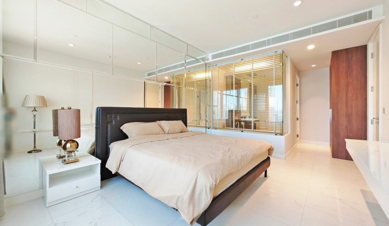 Condo for Rent at 185 Rajadamri Near Ratchadamri | BACH Bangkok