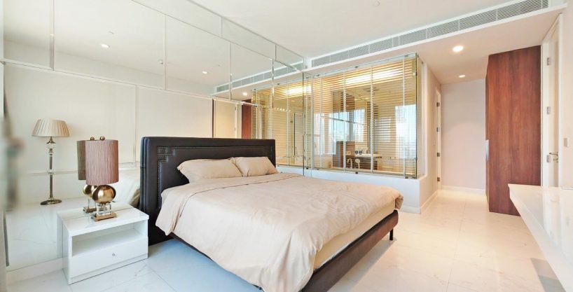 1 bedroom condo for rent at 185 Rajadamri. 70 sqm unit in Bangkok. Contact BACH Bangkok for more information.