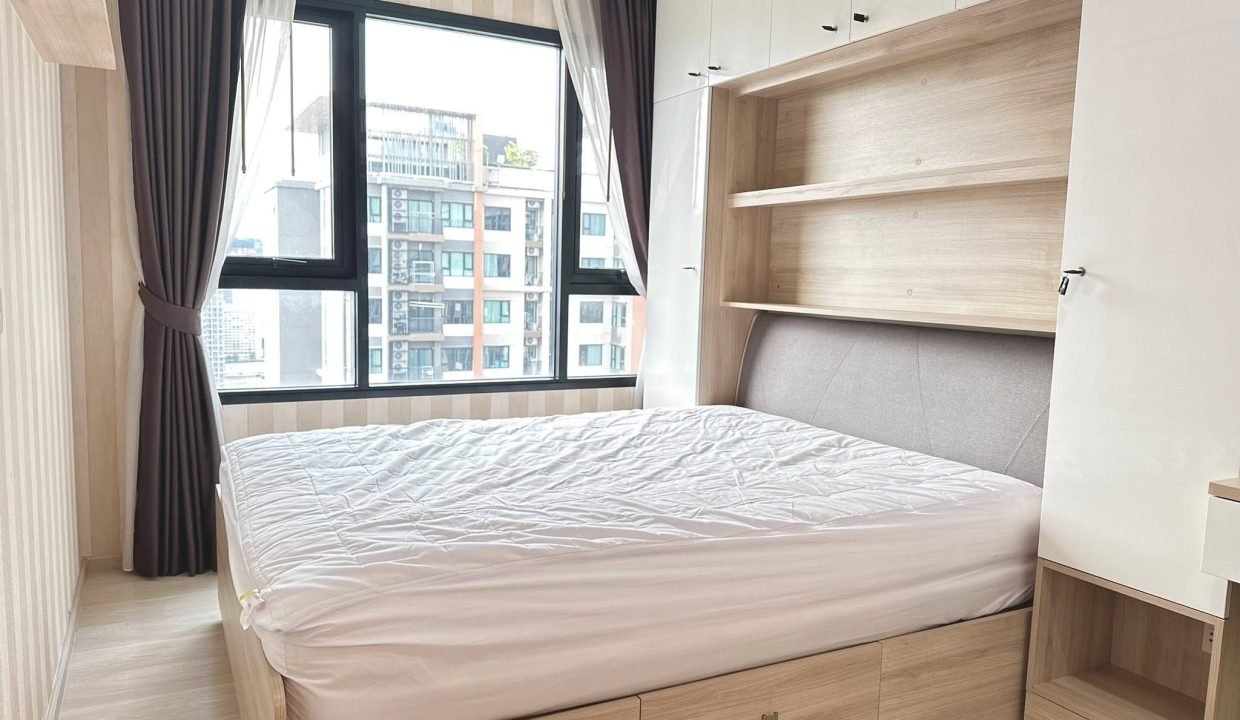 Condo for Rent at Life Asoke Near Phetchaburi | BACH Bangkok