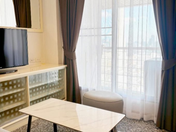 2 bedroom condo for sale at Pathumwan Resort. 49 sqm unit in Bangkok. Contact BACH Bangkok for more information.