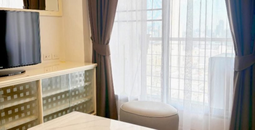 2 bedroom condo for sale at Pathumwan Resort. 49 sqm unit in Bangkok. Contact BACH Bangkok for more information.