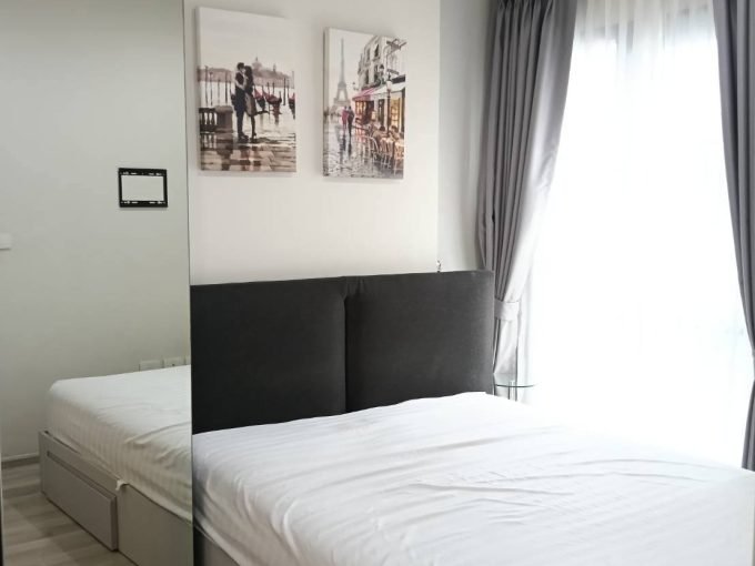 1 bedroom condo for rent at Centric Huai Khwang Station. 31 sqm unit in Bangkok. Contact BACH Bangkok for more information.