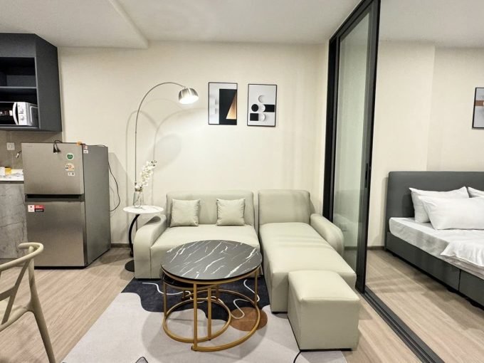 1 bedroom condo for rent at Aspire Ratchayothin. 29 sqm unit in Bangkok. Contact BACH Bangkok for more information.