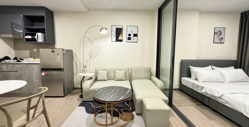 1 bedroom condo for rent at Aspire Ratchayothin. 29 sqm unit in Bangkok. Contact BACH Bangkok for more information.