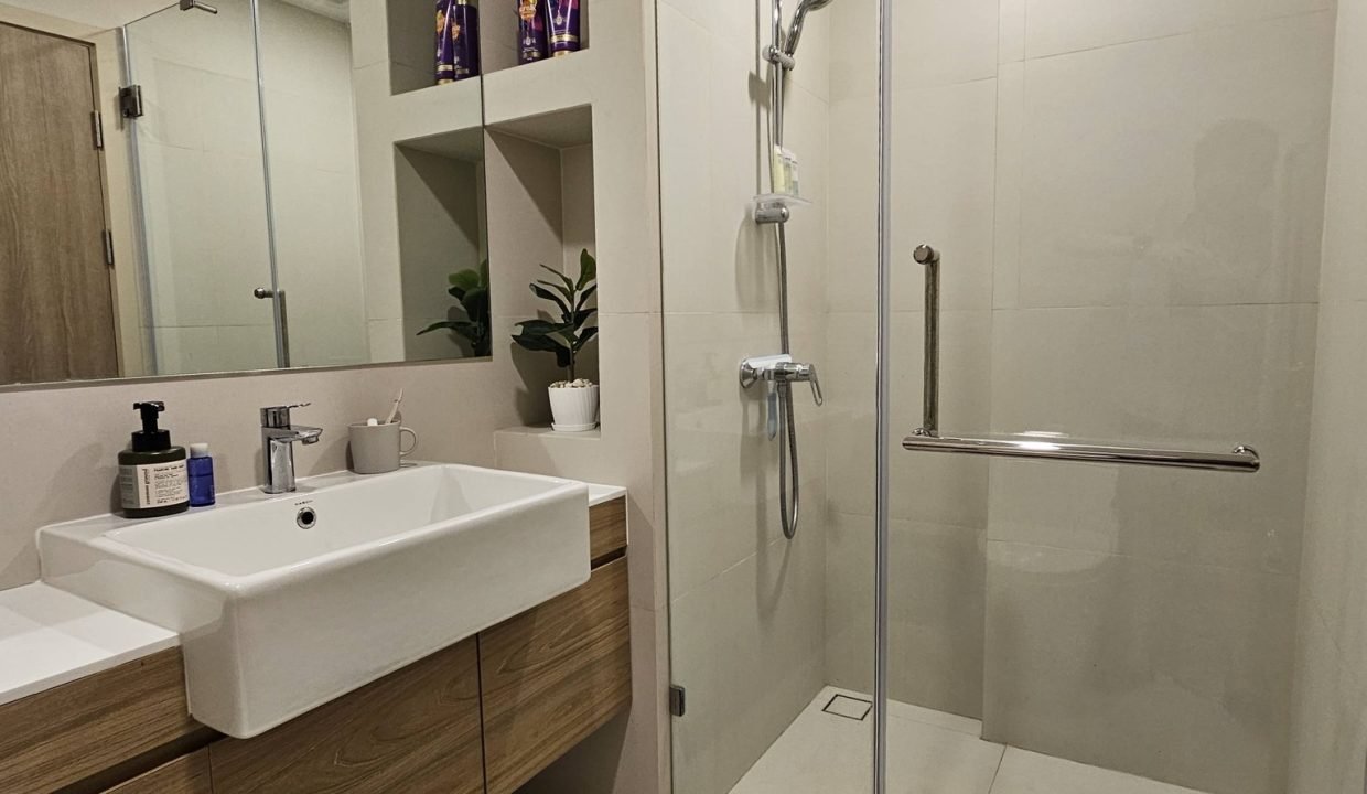 Condo for Sale at Noble Ambience Sukhumvit 42 Near Thonglor | BACH Bangkok