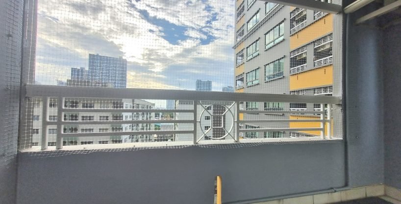 1 bedroom condo for rent at Lumpini Ville Sukhumvit 77. 48 sqm unit in Bangkok. Contact BACH Bangkok for more information.