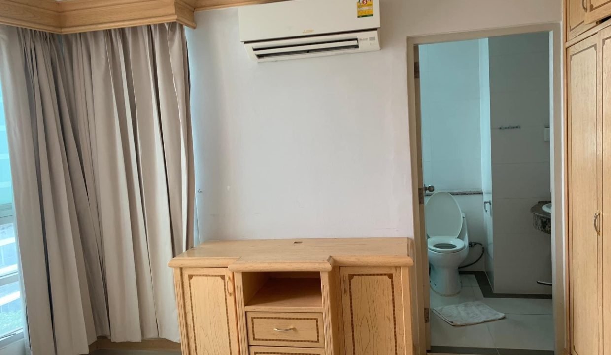 Condo for Rent at Baan Pathumwan Near Phaya Thai | BACH Bangkok