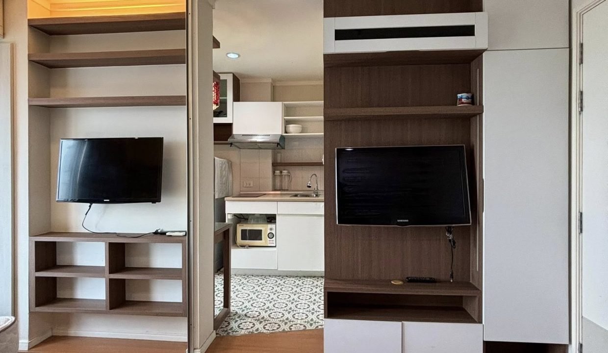 Condo for Rent at Lumpini Park Rattanathibet - Ngamwongwan Near Bang Krasor | BACH Bangkok