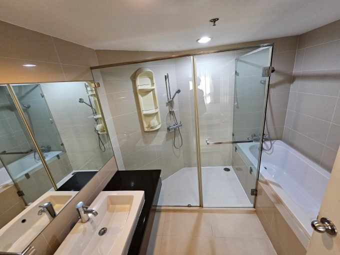 2 bedroom condo for rent at Belle Grand Rama 9. 89 sqm unit in Bangkok. Contact BACH Bangkok for more information.