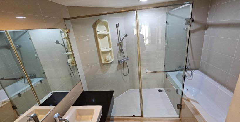 2 bedroom condo for rent at Belle Grand Rama 9. 89 sqm unit in Bangkok. Contact BACH Bangkok for more information.