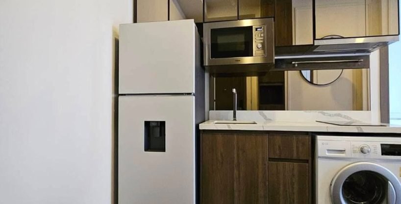 1 bedroom condo for rent at Park Origin Thonglor. 33.5 sqm unit in Bangkok. Contact BACH Bangkok for more information.