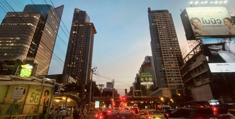 Studio condo for rent at A Space Asoke - Ratchada. 35 sqm unit in Bangkok. Contact BACH Bangkok for more information.