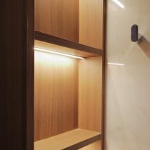 1 bedroom condo for sale at Noble Ploenchit. 41 sqm unit in Bangkok. Contact BACH Bangkok for more information.