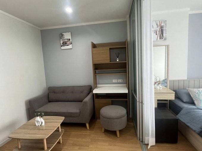 1 bedroom condo for rent at Lumpini Place Srinakarin-Huamark Station. 26 sqm unit in Bangkok. Contact BACH Bangkok for more information.