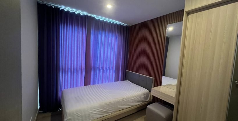 2 bedroom condo for rent at IDEO O2. 48 sqm unit in Bangkok. Contact BACH Bangkok for more information.