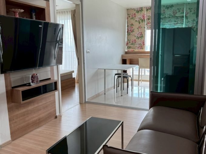 1 bedroom condo for rent at Rhythm Phahon-Ari. 45 sqm unit in Bangkok. Contact BACH Bangkok for more information.