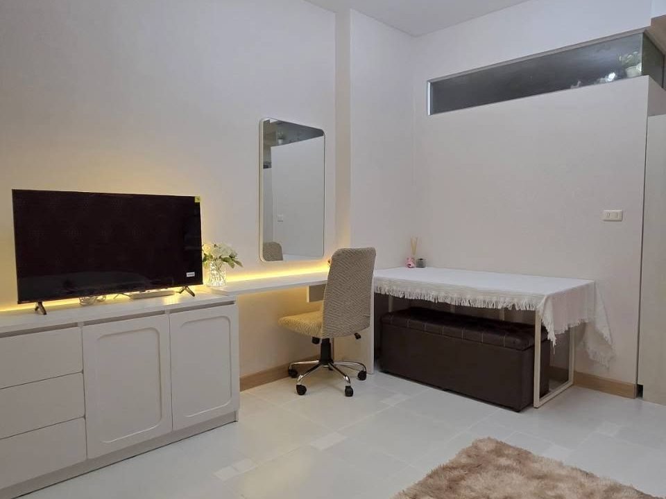 Condo for Rent at Supalai River Place Charoen Nakhon Near Krung Thon Buri | BACH Bangkok