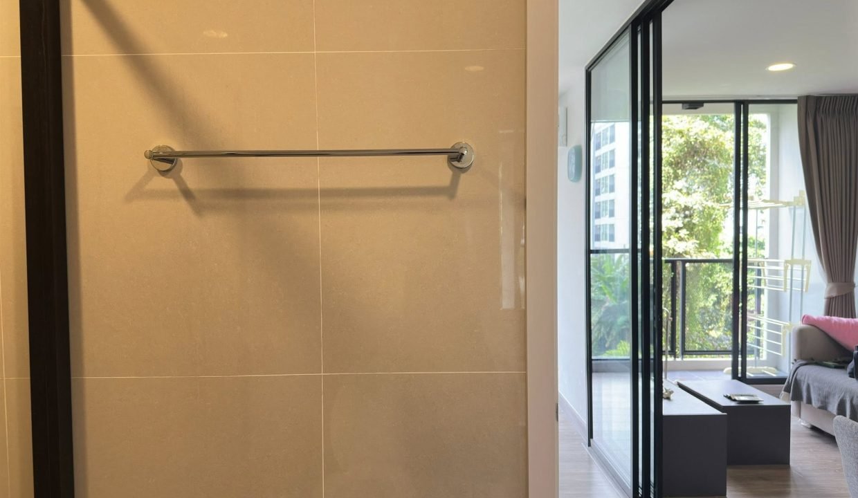 Condo for Sale at FLEXI Sathorn-Charoennakorn Near Krung Thon Buri | BACH Bangkok