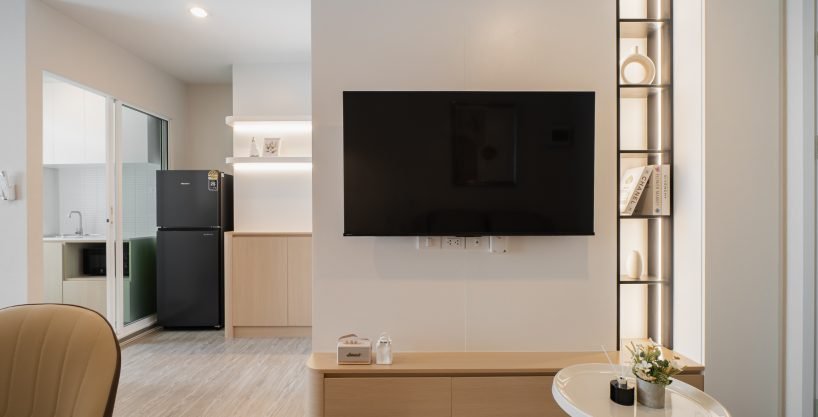 Studio condo for rent at Regent Home Bangna. 28.3 sqm unit in Bangkok. Contact BACH Bangkok for more information.