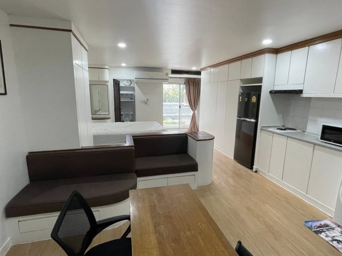 1 bedroom condo for rent at 49 Suites. 37 sqm unit in Bangkok. Contact BACH Bangkok for more information.