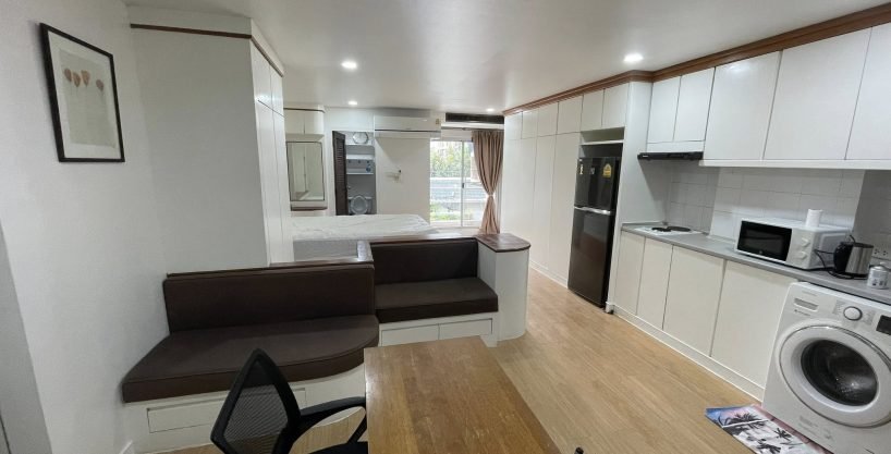 1 bedroom condo for rent at 49 Suites. 37 sqm unit in Bangkok. Contact BACH Bangkok for more information.