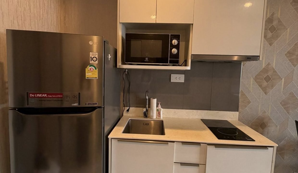 Condo for Rent at Ideo Mobi Sukhumvit 66 Near Udom Suk | BACH Bangkok