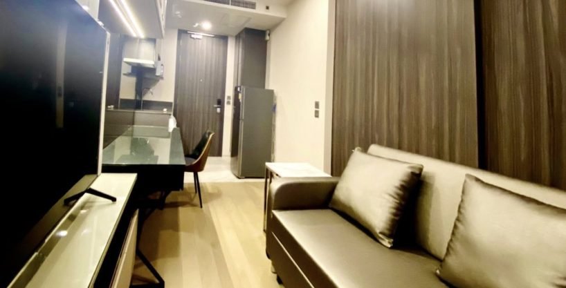 1 bedroom condo for rent at Ashton Asoke. 35 sqm unit in Bangkok. Contact BACH Bangkok for more information.